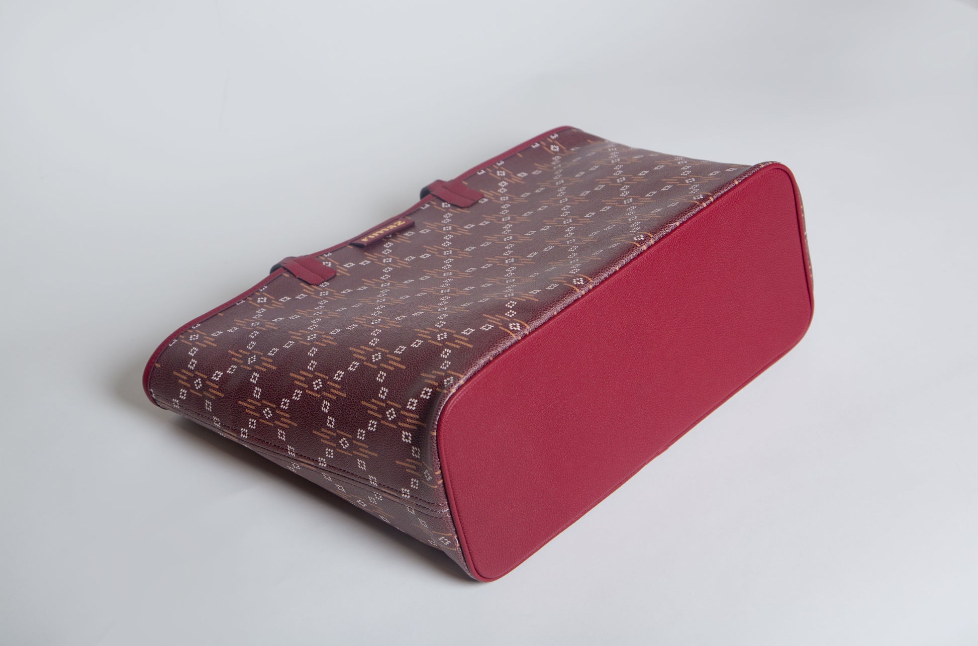 Sumou – Burgundy Dusk