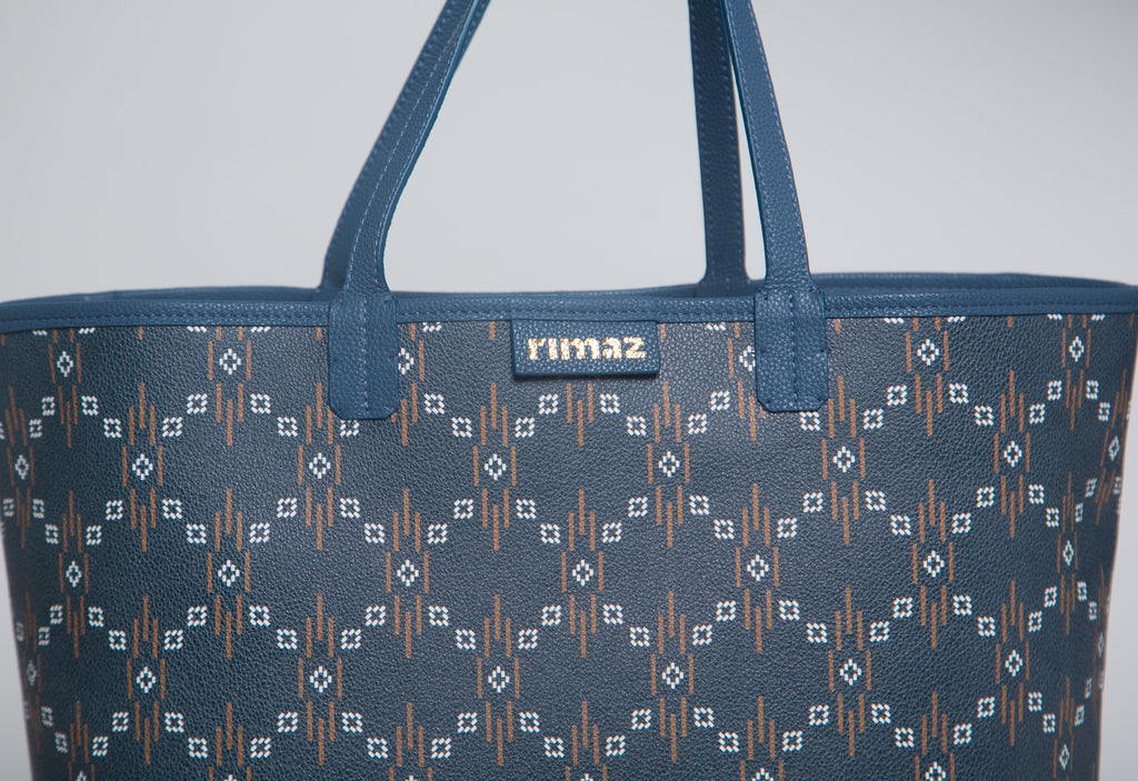 Sama - The Escape Artist Tote